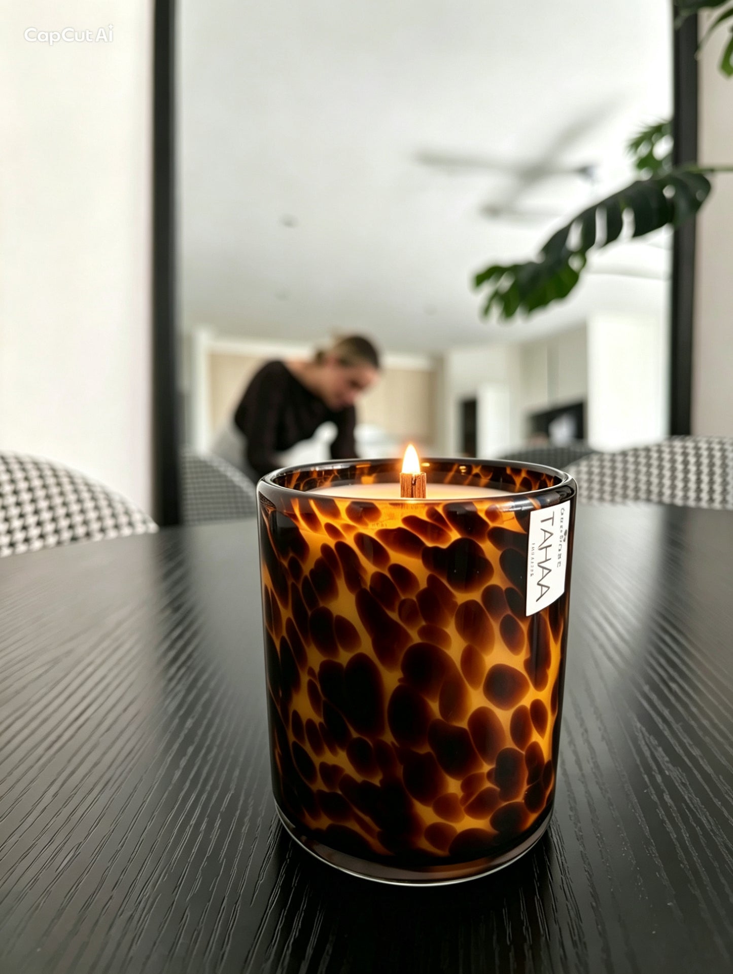 Tortoiseshell
 VOGUE L